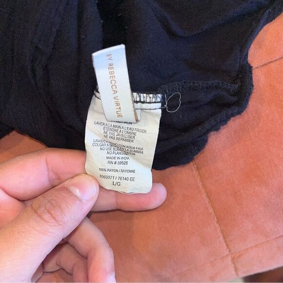 BECCA Beach Cover-up Dresses in black size large - Picture 7 of 9